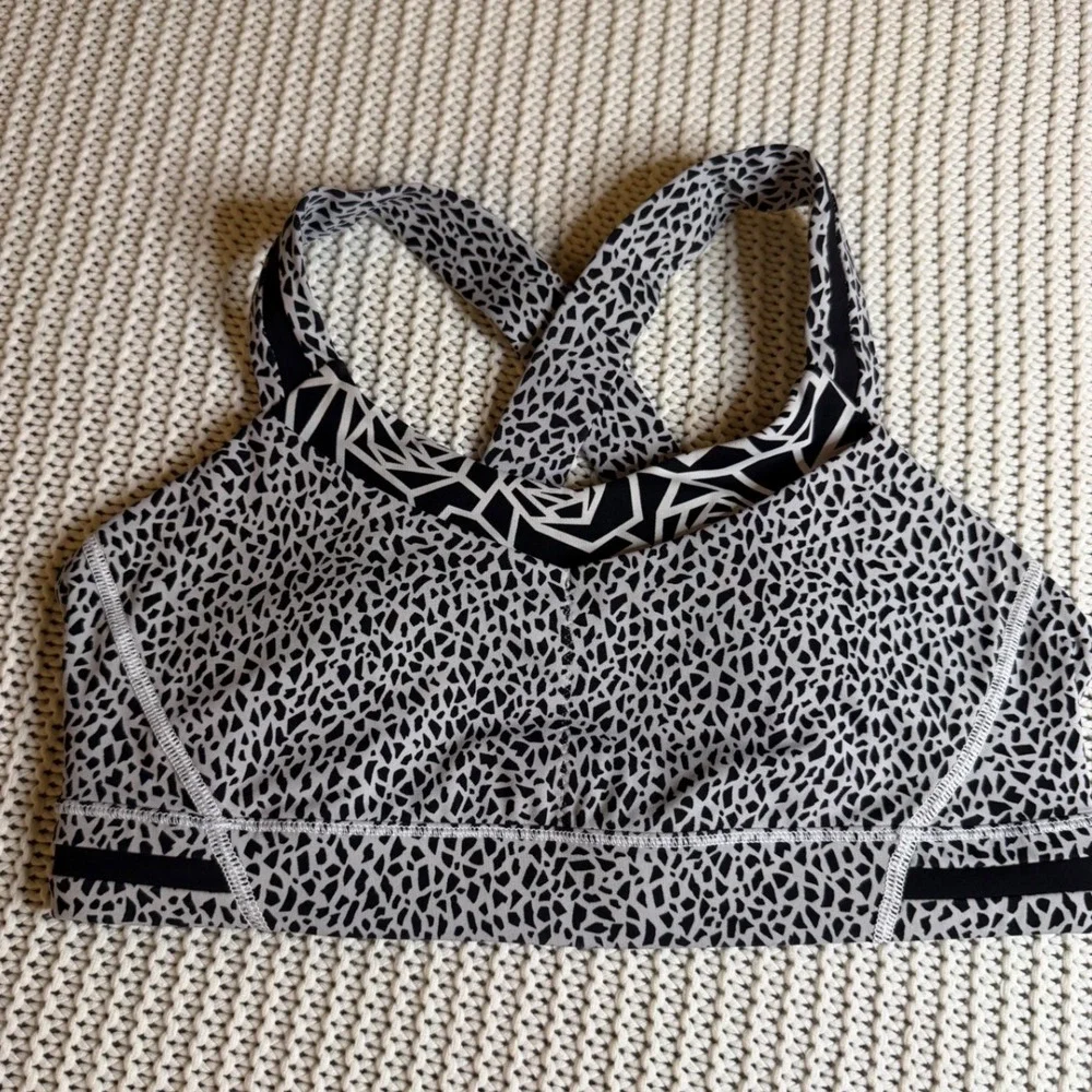 Lululemon energy bra